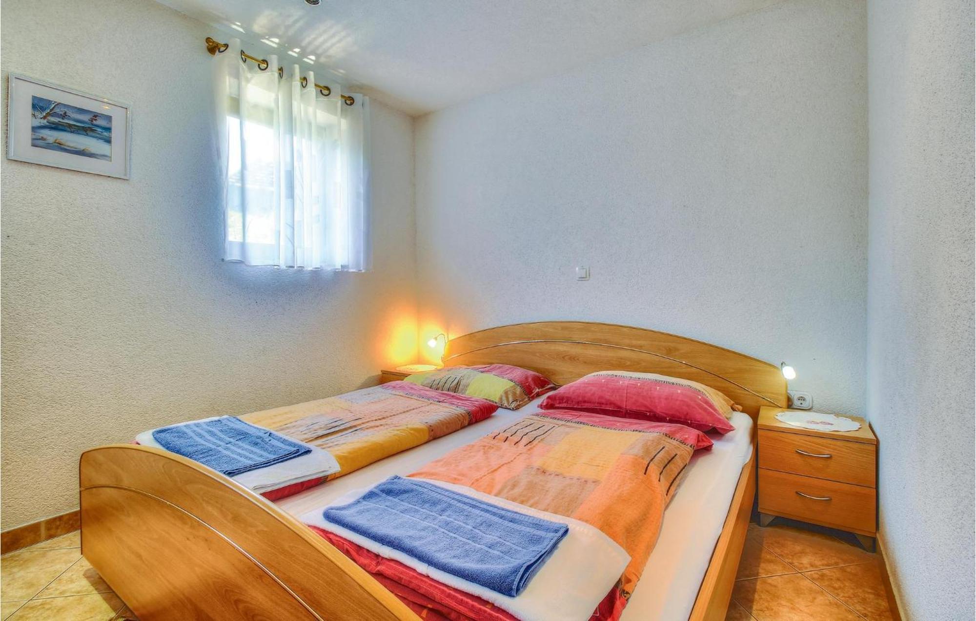 Amazing home in Buje with 3 Bedrooms, WiFi&Outdoor swimming pool Buitenkant foto