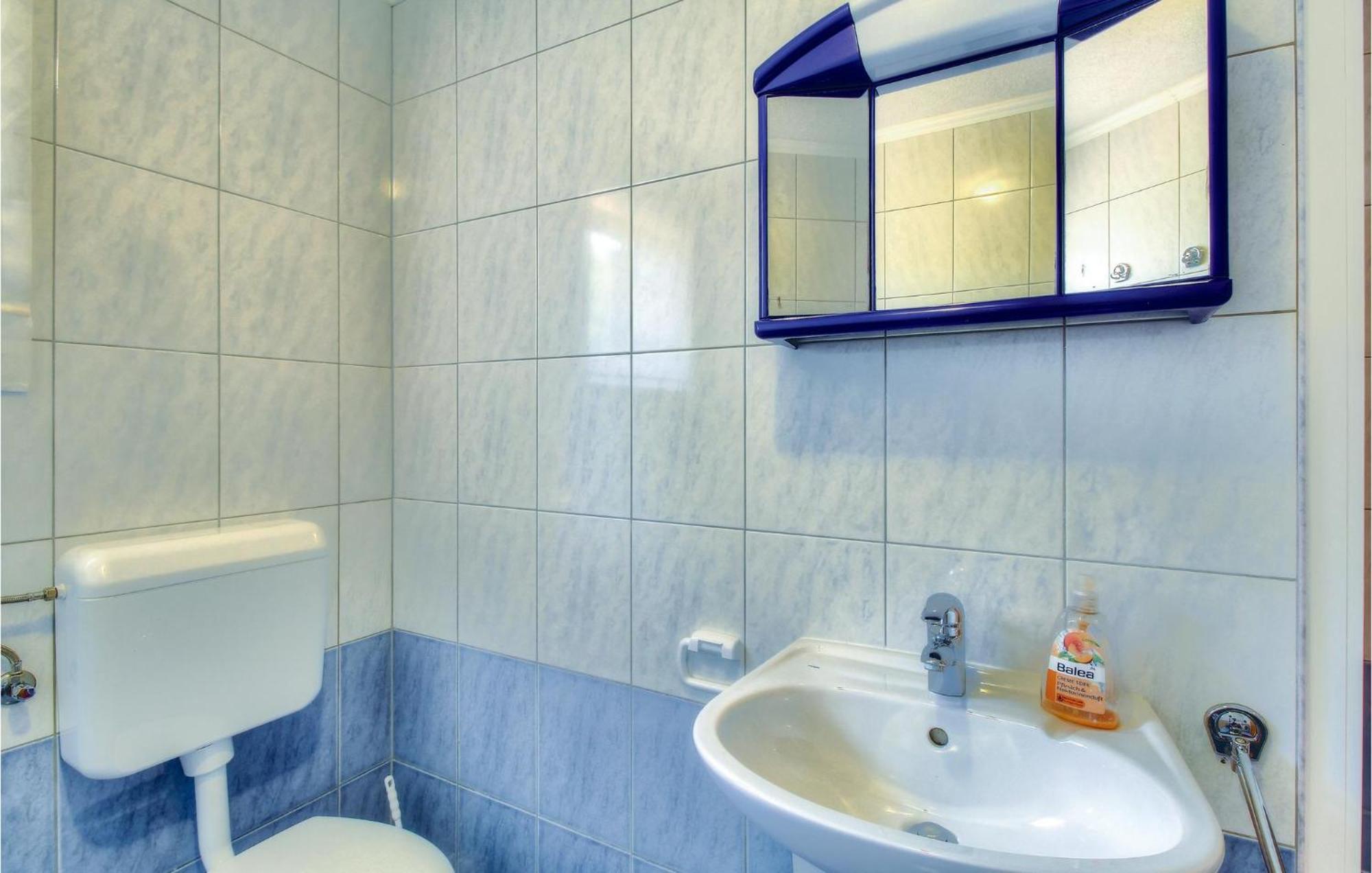 Amazing home in Buje with 3 Bedrooms, WiFi&Outdoor swimming pool Buitenkant foto